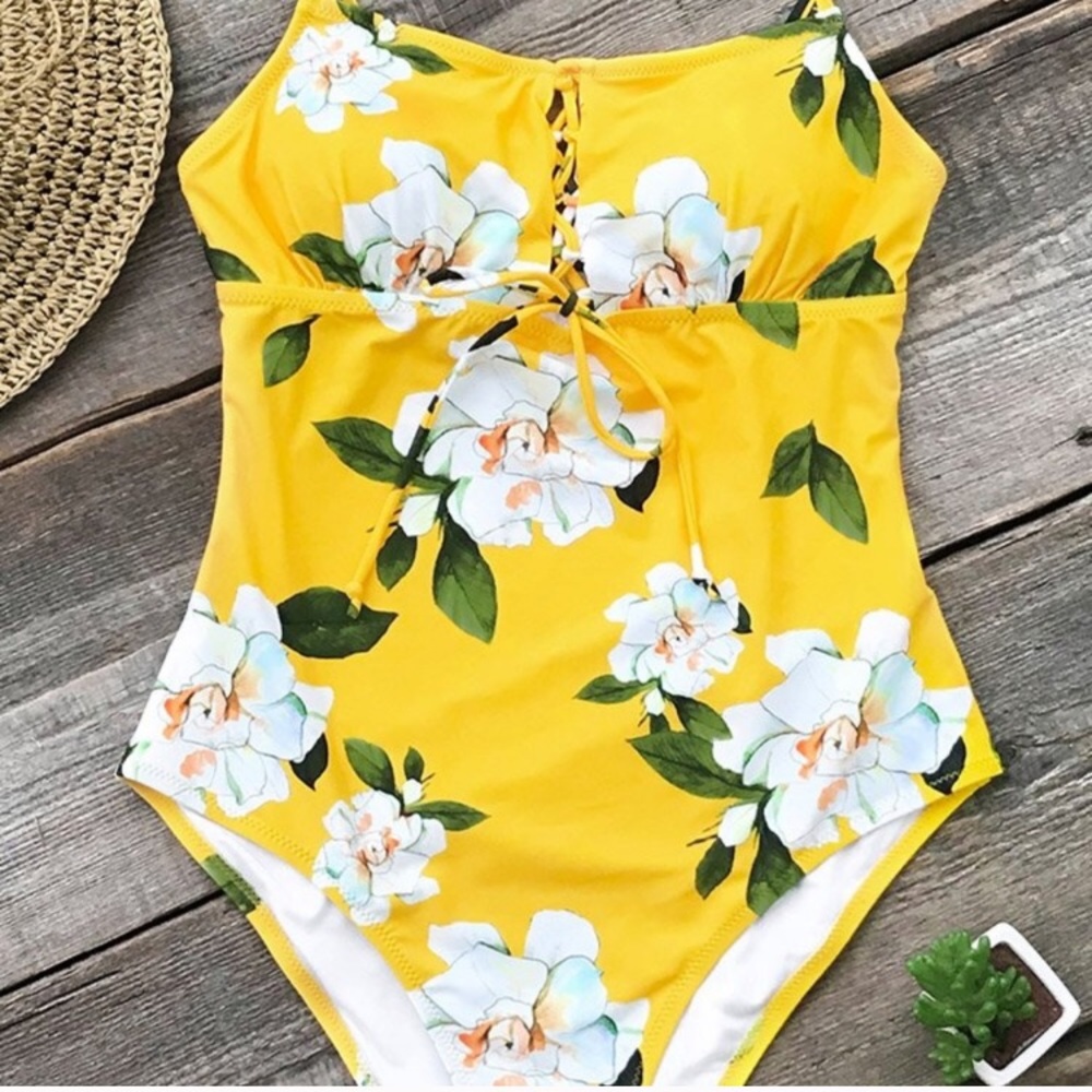 CUPSHE Sunny Floral One-piece Swimsuit XL